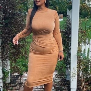 Cream midi dress/stretchy